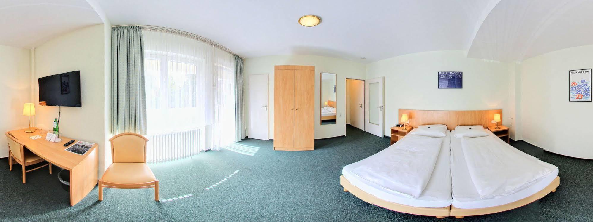 Hotel Wiking Киль Экстерьер фото